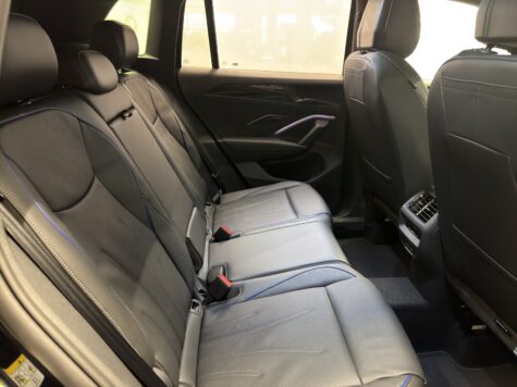 VW – Tiguan 2.0 TSI R-Line DSG 4motion