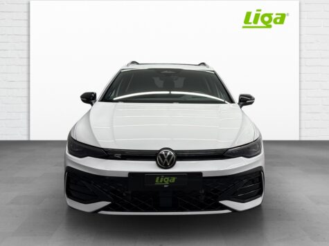 VW – Golf VIII Variant 1.5 eTSI R-Line DSG