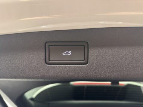 VW – Tiguan 2.0 TSI R-Line United DSG 4motion