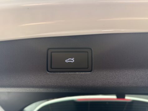 VW – Tiguan 2.0 TDI SCR Elegance DSG 4motion