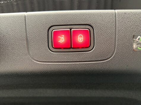 Mercedes-Benz – CLA 220 AMG Line 4Matic