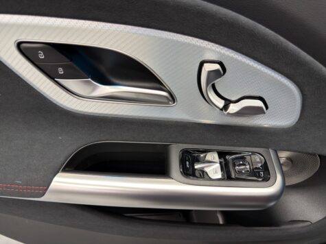 Mercedes-Benz – CLA 220 AMG Line 4Matic