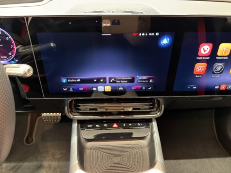 Mercedes-Benz – CLA 220 AMG Line 4Matic