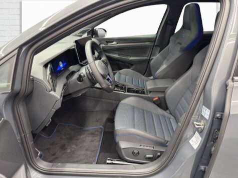VW – Golf VIII 2.0 TSI R DSG 4motion
