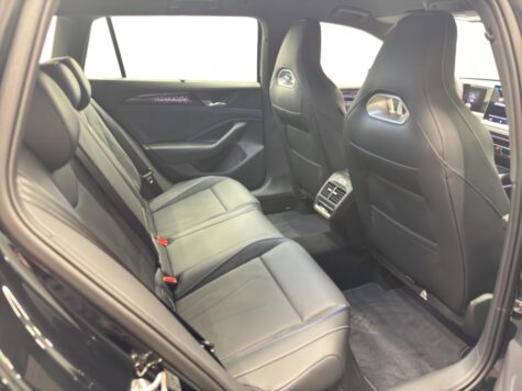 VW – Passat Variant 2.0 TDI R-Line DSG