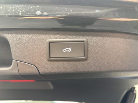 VW – Passat Variant 2.0 TDI R-Line DSG