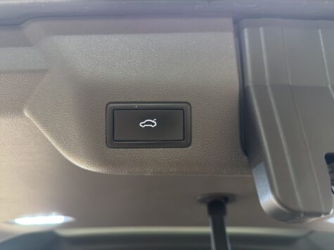 VW – Multivan kurz 1.4 eHybrid Life Edition D