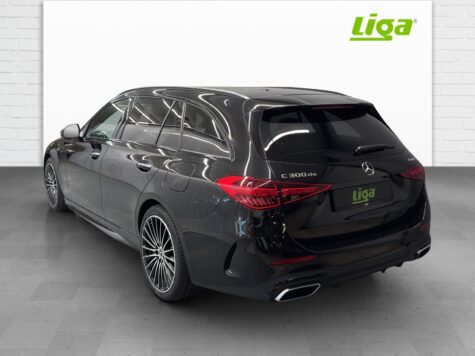 Mercedes-Benz – C 300 de AMG Line 4Matic