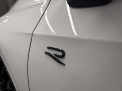 VW – Golf VIII 2.0 TSI R DSG 4motion