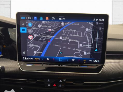 VW – Golf VIII 2.0 TSI R DSG 4motion