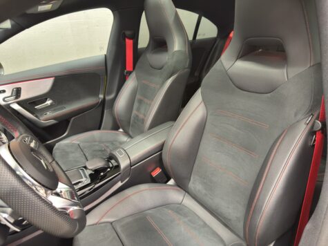 Mercedes-Benz – AMG CLA 35 4matic