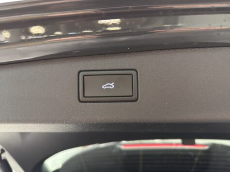 VW – Tiguan 2.0 TSI R-Line DSG 4motion