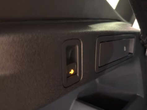 VW – Tiguan 2.0 TSI R-Line DSG 4motion