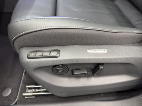 VW – Tiguan 2.0 TSI R-Line DSG 4motion