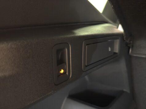 VW – Tiguan 2.0 TSI R-Line DSG 4motion