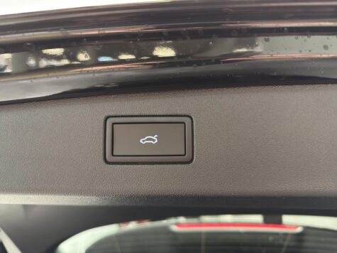 VW – Tiguan 2.0 TDI SCR Elegance DSG 4motion