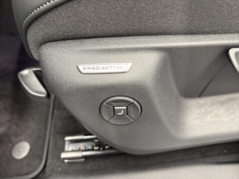 VW – Tiguan 2.0 TDI SCR Elegance DSG 4motion