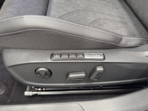 VW – Golf VIII 1.5 eTSI United DSG