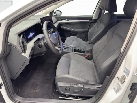 VW – Golf VIII 1.5 eTSI United DSG