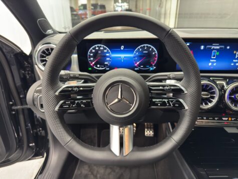 Mercedes-Benz – A 250 AMG Line 4Matic