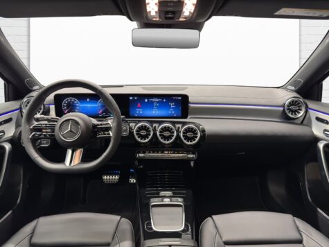 Mercedes-Benz – A 250 AMG Line 4Matic