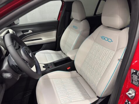 Fiat – 600 1.2 Hybrid 145 La Prima