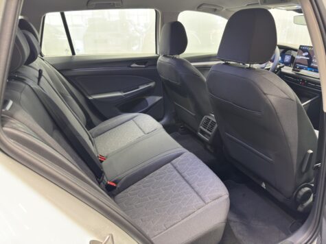 VW – Golf VIII Variant 2.0 TDI Life DSG