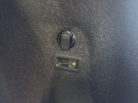 VW – Golf VIII Variant 2.0 TDI Life DSG