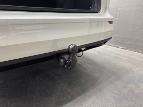 VW – Golf VIII Variant 2.0 TDI Life DSG