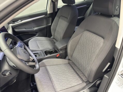 VW – Golf VIII Variant 2.0 TDI Life DSG