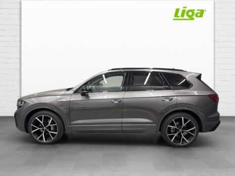 VW – Touareg 3.0 V6 TDI 286 R-Line Final Edition