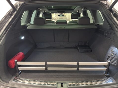 VW – Touareg 3.0 V6 TDI 286 R-Line Final Edition