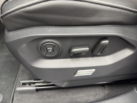 VW – Touareg 3.0 V6 TDI 286 R-Line Final Edition