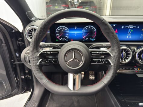 Mercedes-Benz – A 250 AMG Line 4Matic