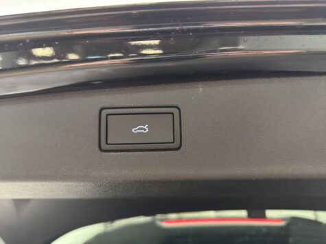 VW – Tiguan 2.0 TDI SCR R-Line United DSG 4motion