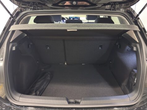 VW – Golf VIII 1.5 eTSI