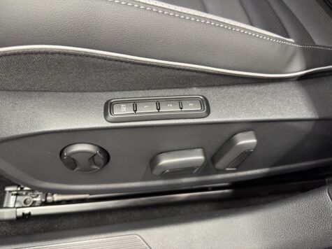 VW – Golf VIII 1.5 TSI PHEV GTE DSG