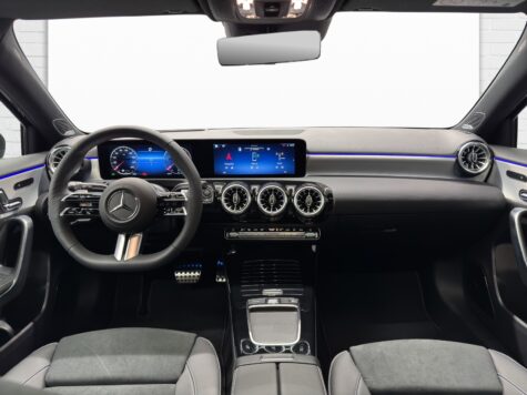 Mercedes-Benz – A 220 d AMG Line