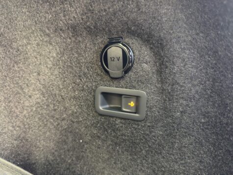 VW – Golf VIII Variant 1.5 eTSI Life DSG