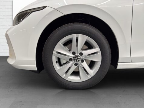 VW – Golf VIII Variant 1.5 eTSI Life DSG