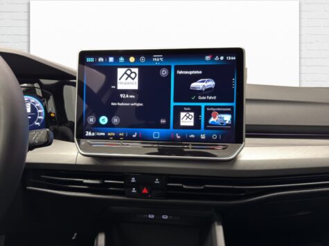 VW – Golf VIII Variant 1.5 eTSI Life DSG