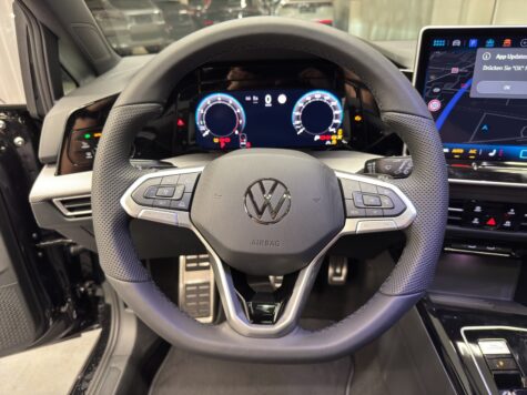 VW – Golf VIII 1.5 eTSI R-Line DSG