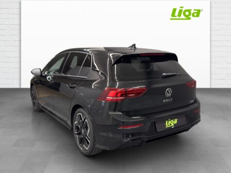 VW – Golf VIII 1.5 eTSI R-Line DSG