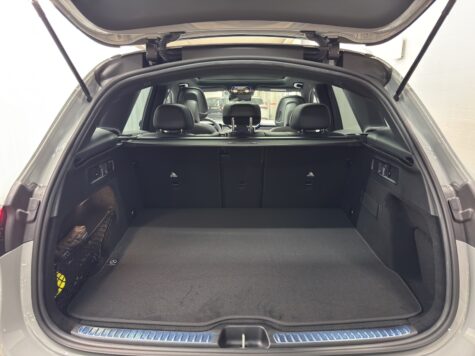 Mercedes-Benz – GLC 300 AMG Line 4Matic