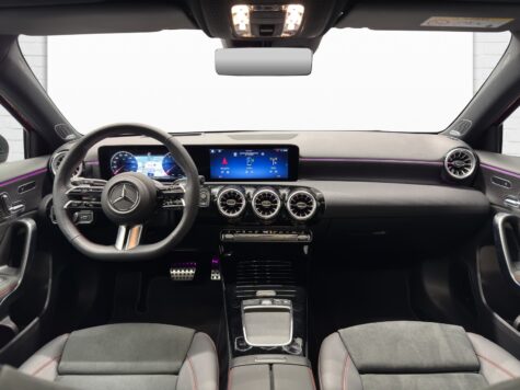 Mercedes-Benz – A 250 AMG Line 4Matic