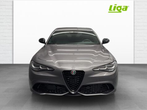 Alfa Romeo – Giulia 2.0 Q4 Veloce