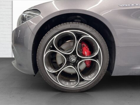 Alfa Romeo – Giulia 2.0 Q4 Veloce