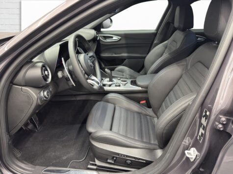 Alfa Romeo – Giulia 2.0 Q4 Veloce