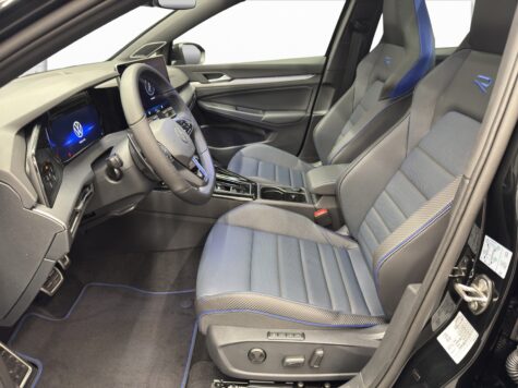 VW – Golf VIII Variant 2.0 TSI R DSG 4motion