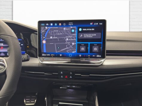 VW – Golf VIII Variant 2.0 TSI R DSG 4motion